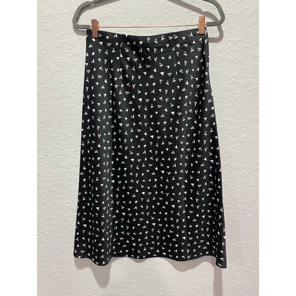 LOFT Black Midi Skirt With Heats Pull On Sz S Flirty Datenight Cute Whimsycore - Picture 6 of 6